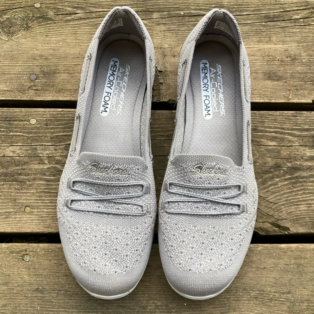 SKECHERS Shoes NEWBERRY ST Air-Cooled MEMORY FOAM Gray White Step In Size 11 - Picture 15 of 16